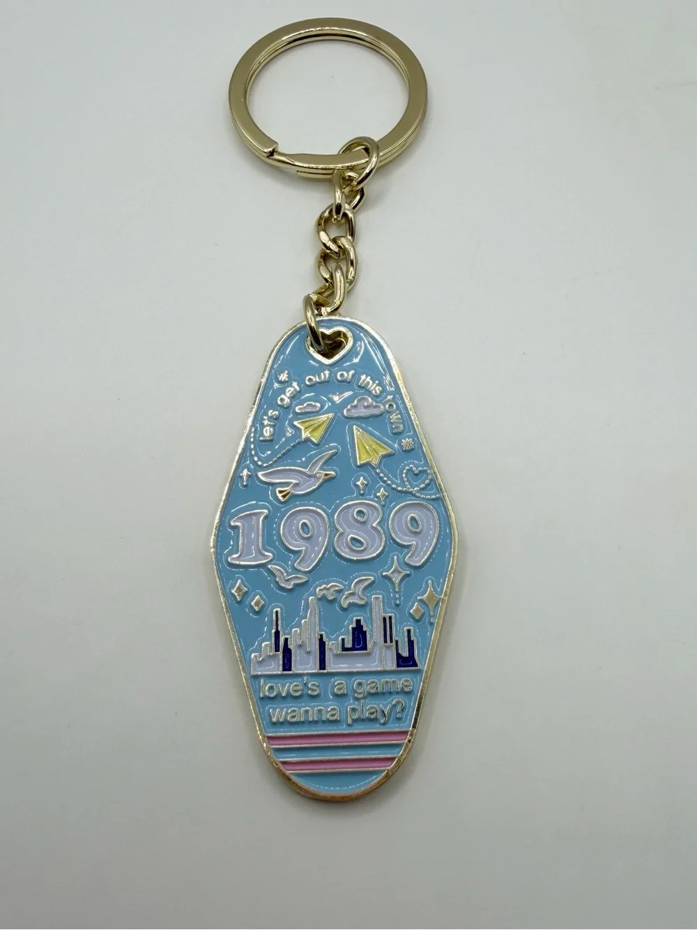 1989 Inspired Motel Keychain Blue Enamel Key Ring New Gift Fan Accessory T Swift